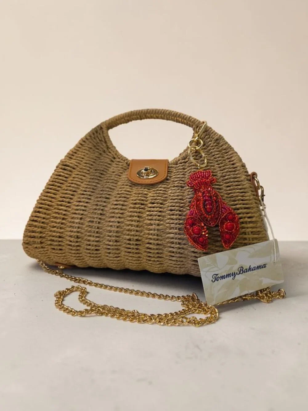 Wicker Basket Handbag with Red Lobster Bag Charm by Tommy Bahama NWT - Picture 4 of 4